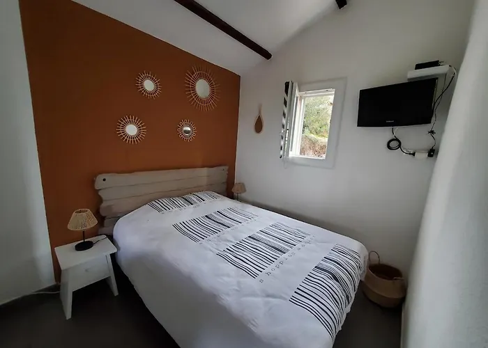 Mini 200 Metres De La De Santa Guilia * 维琪奥港